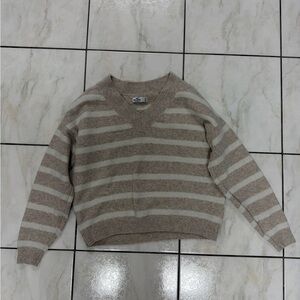 Hollister Taupe and Cream V-Neck Sweater